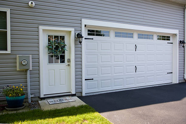 24/7 Emergency Garage Door Panel Replacement experts in Union City, OK